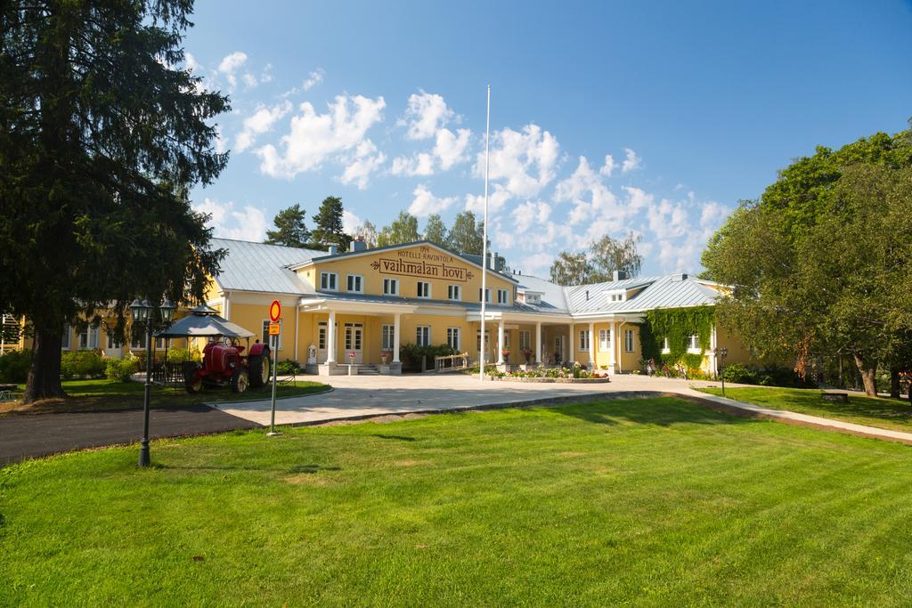 Hotel Vaihmalan Hovi 3*
